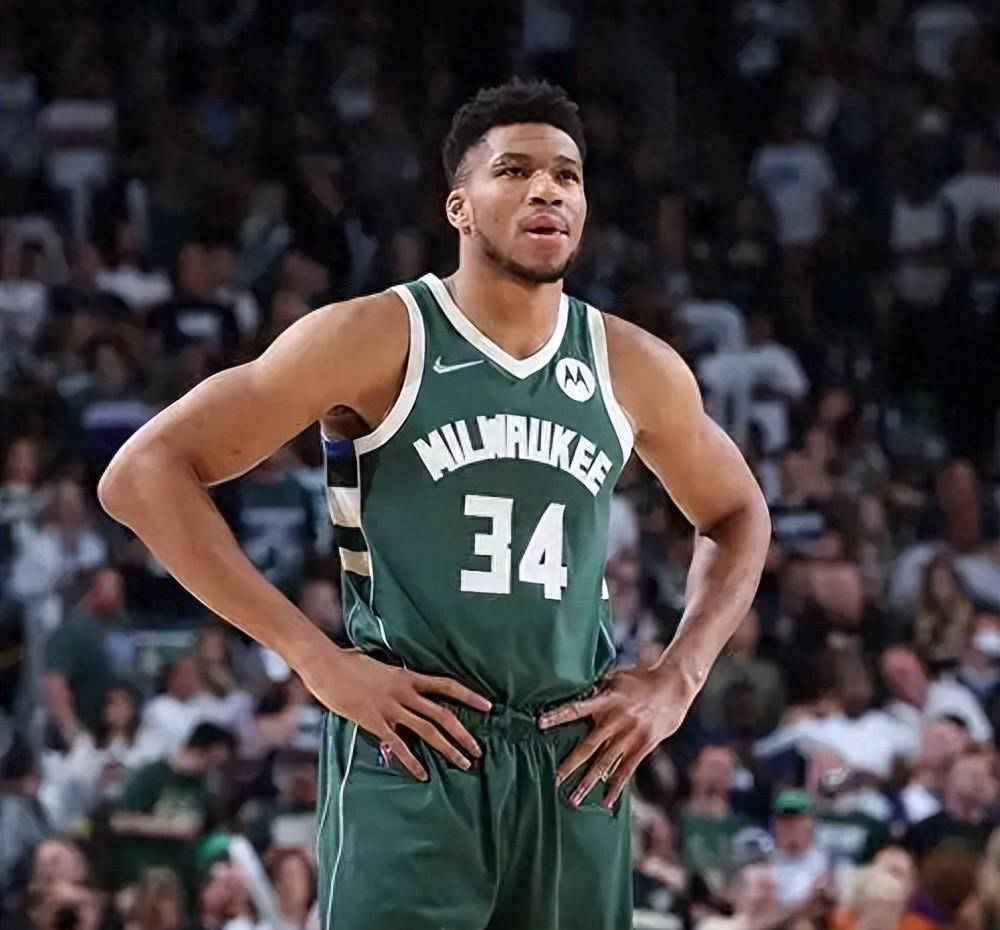 爱游戏网页版入口-雄鹿中锋助攻数创新高，成为球队制胜关键的简单介绍