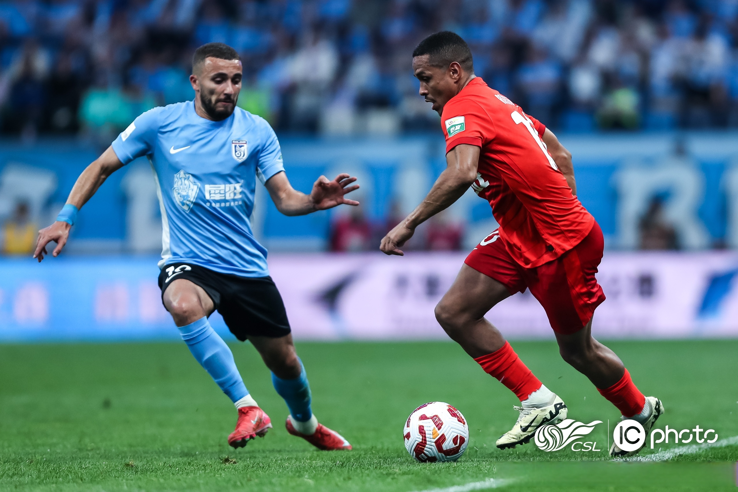 客场作战大获全胜,展现出色状态 客场作战大获全胜,展现出色状态