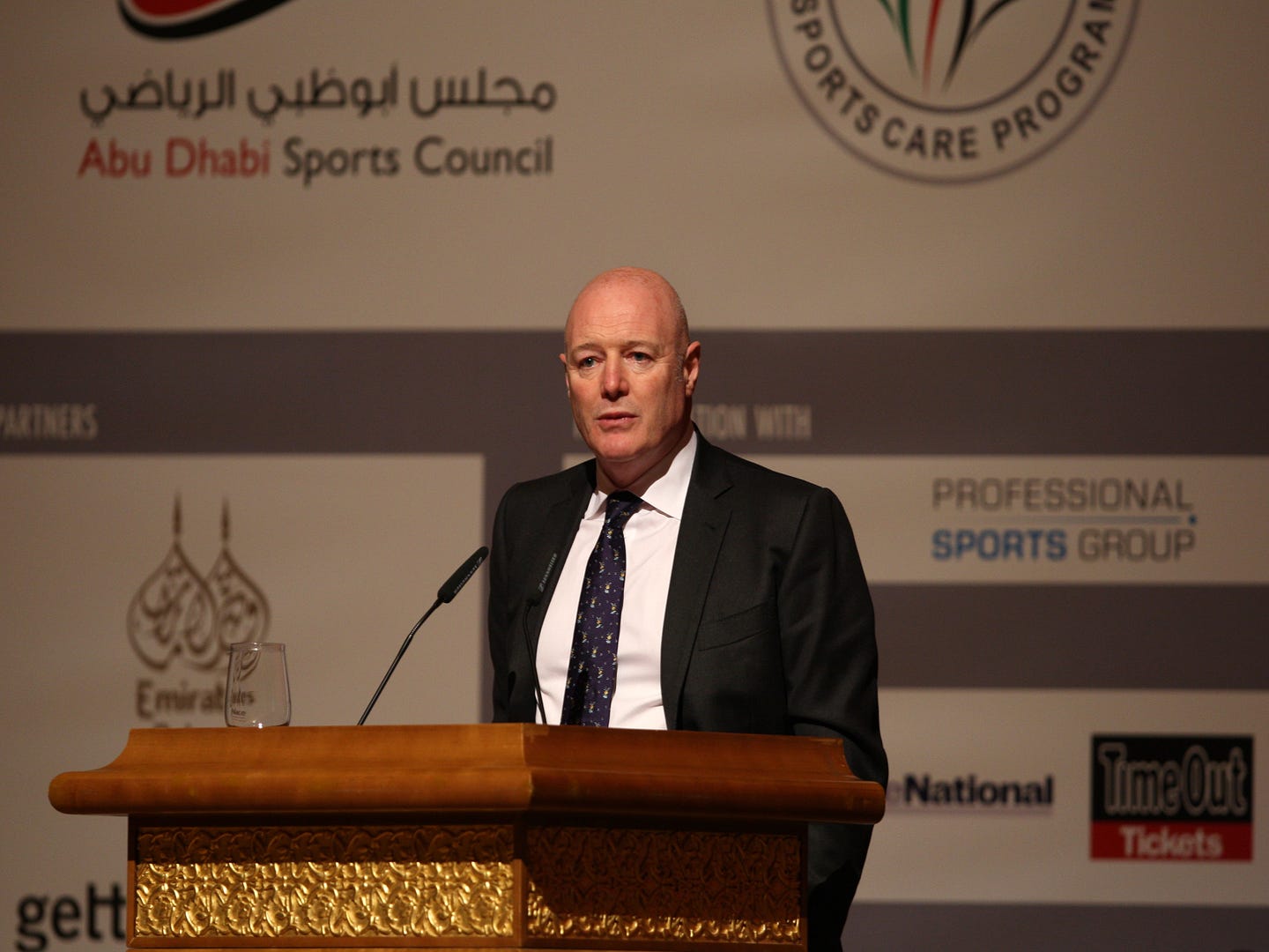 爱游戏登录-博尔顿客场失利，球队远离保级希望的简单介绍